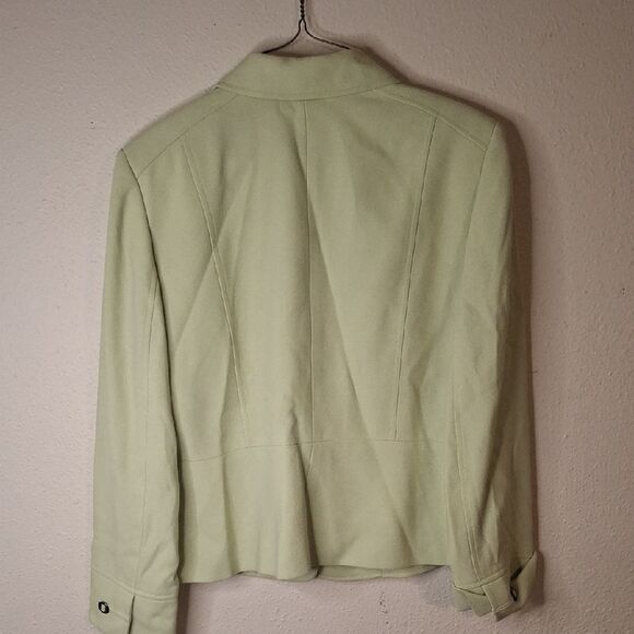 Tahari Stylish Women's Jacket in Light Green size 12 petite - Picture 4 of 6